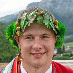 Yanick Weder.jpg
