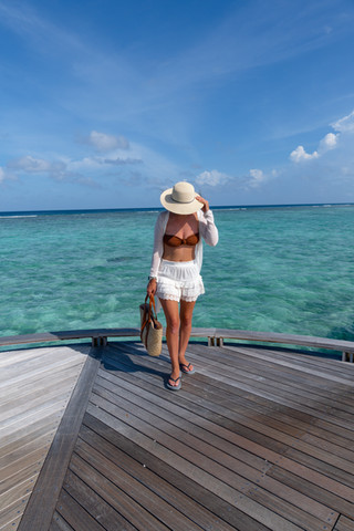 holiday the label maldives dress Rent Runaway The Label Malibu Tropical Sequin Midi Dress