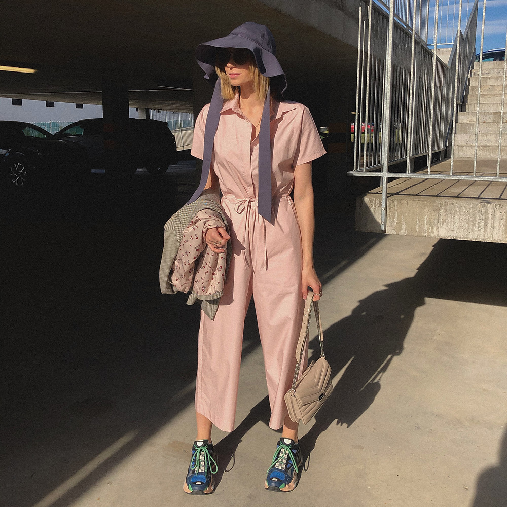 EMILIJA VISKONTAITE - stylist of STILIUSOS and social media editor of L'OFFICIEL LITHUANIA is sharing her two different outfit ideas with the same PINK JUMPSUIT from Dear Freedom 'ECO-RESPONSIBLE' collection