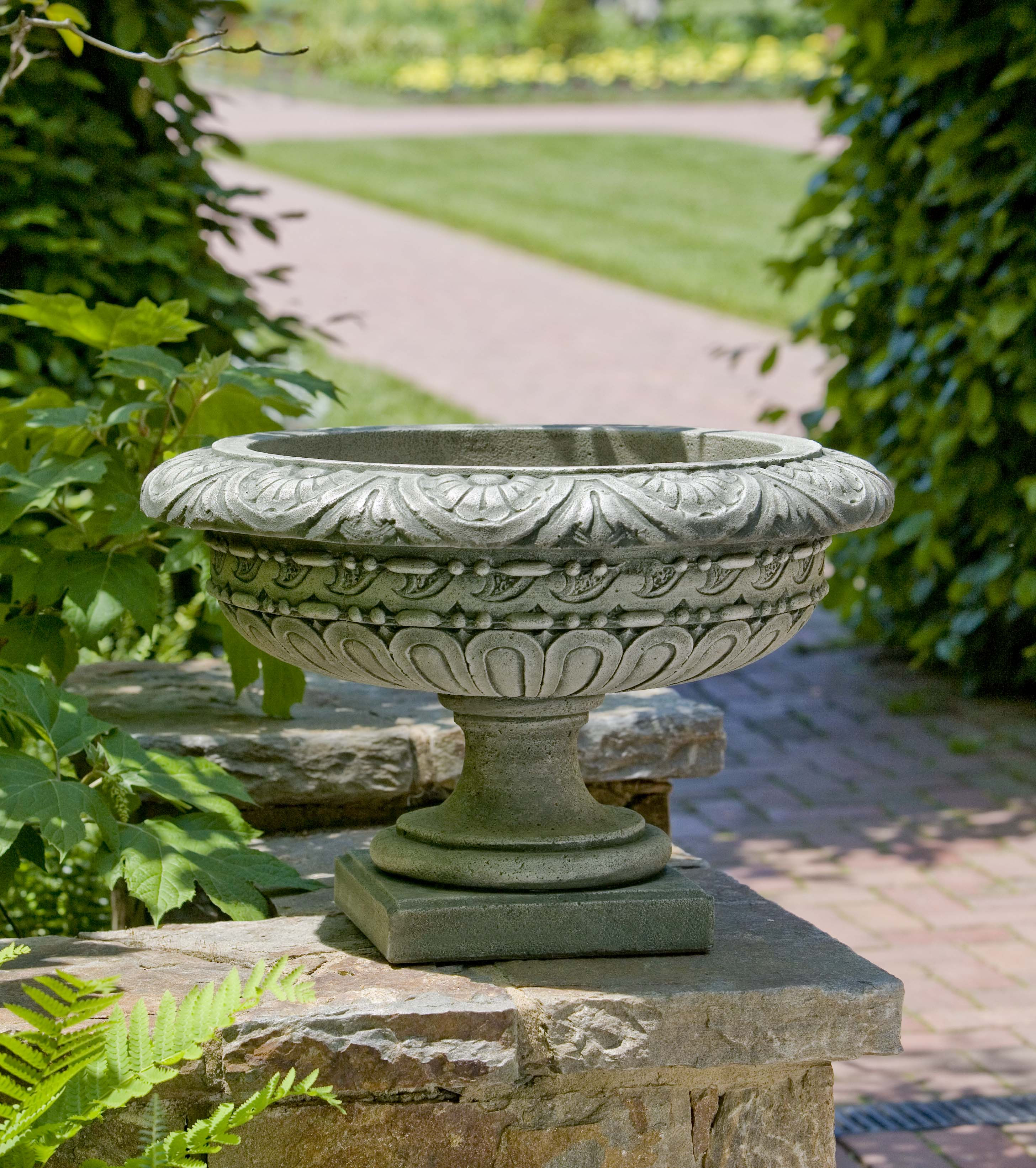 Longwood Rosette Urn