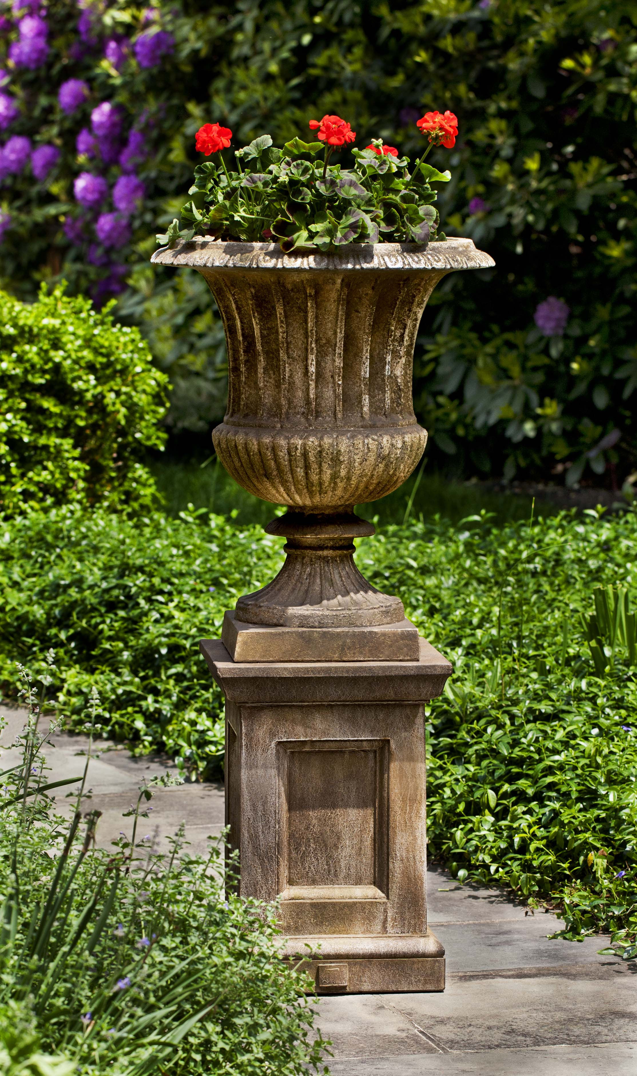 Smith. Classical Urn w/ Barnett Ped
