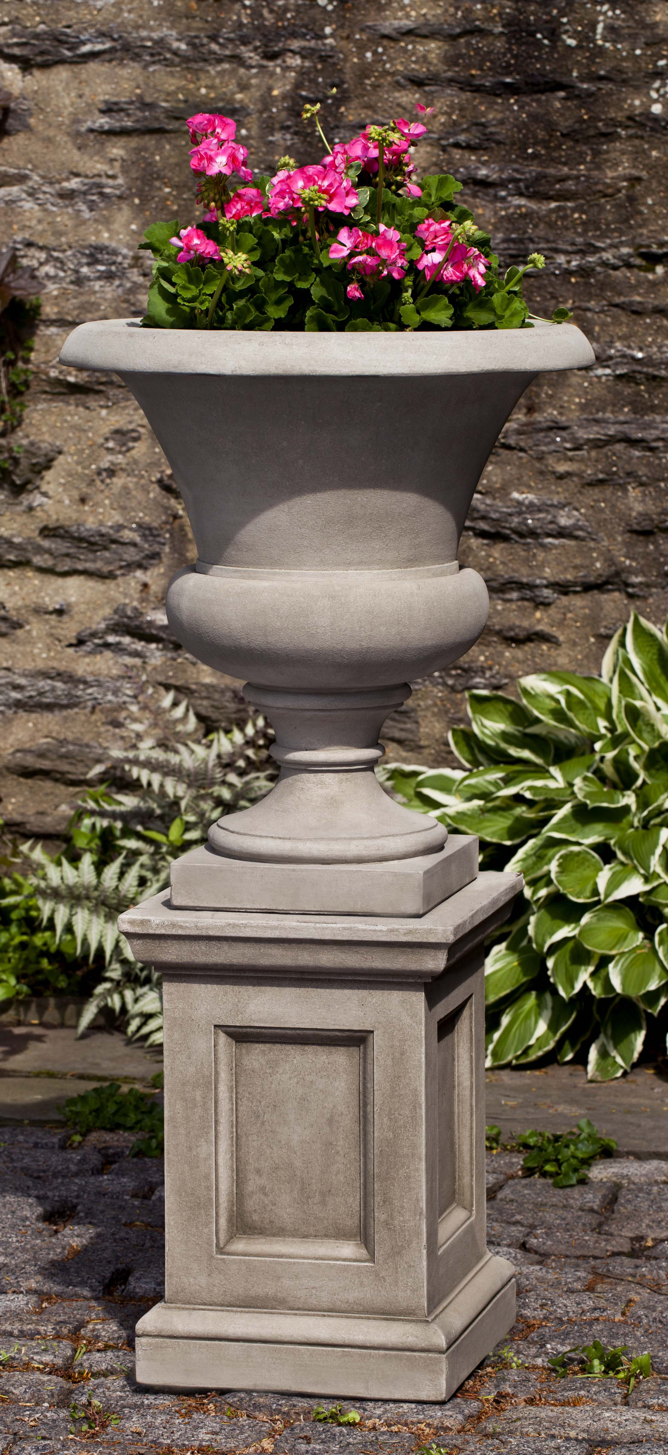 Wilton Urn with Barnett Pedestal