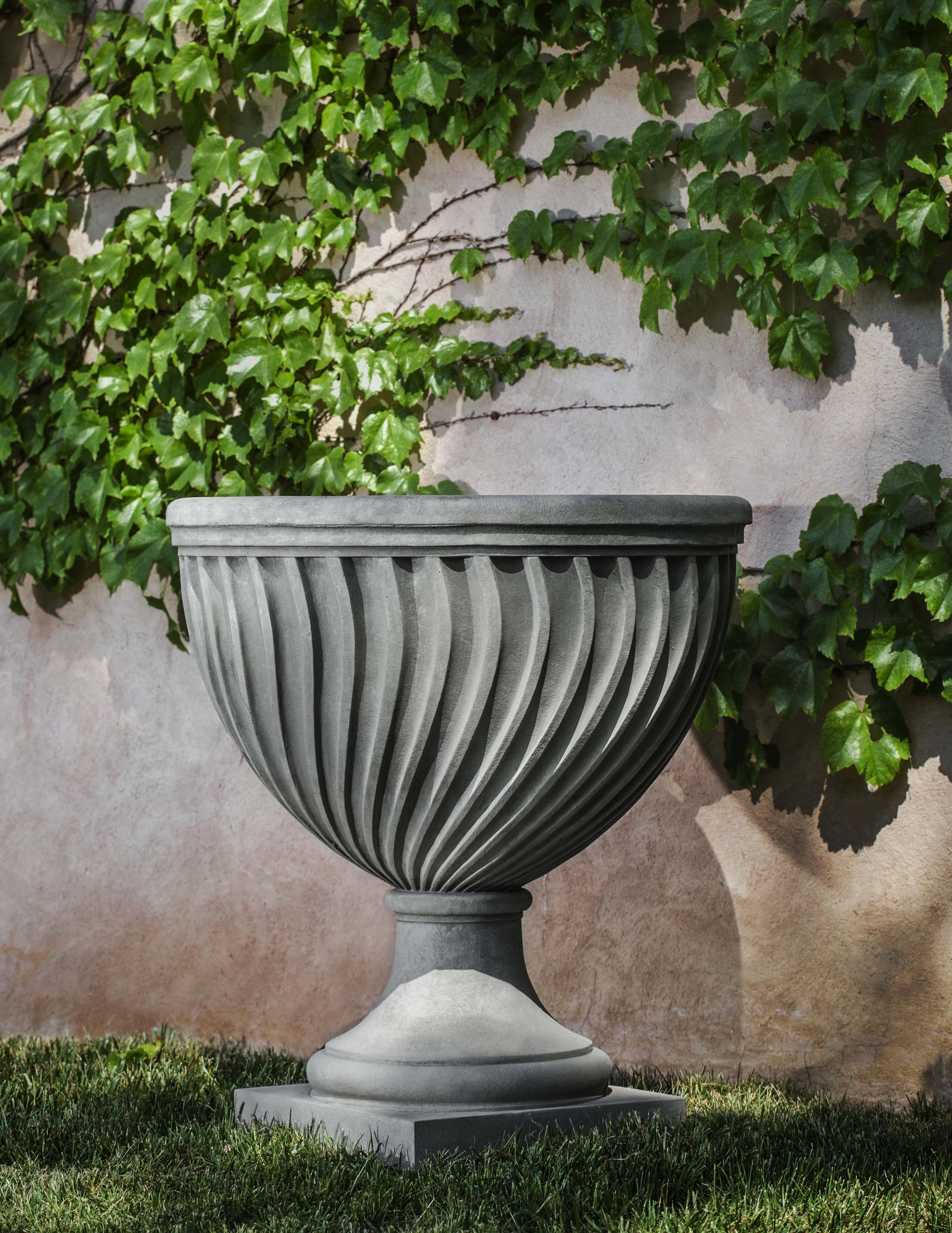 Quadrille Urn
