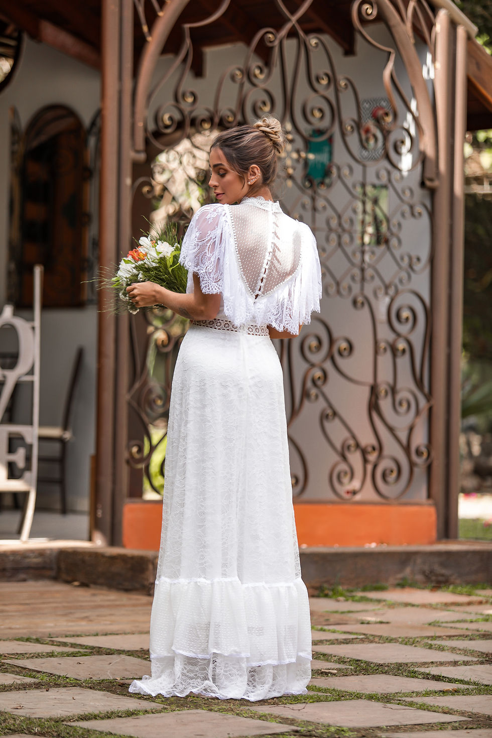 Miniatura: Vestido Longo com Decote em V, Tule Poá e Renda Francesa