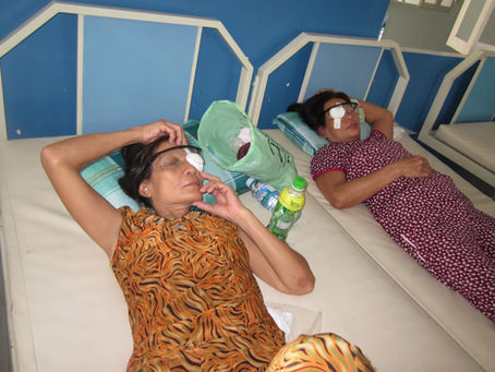 Aug 17, 18, 2012 - Cataract eye surgery Hoi An, Quang Nam