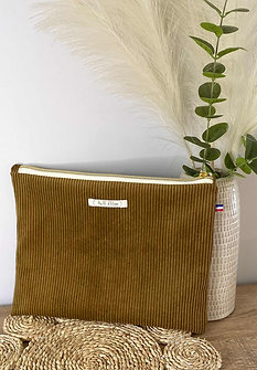 Pochette en velours côtelé