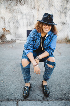 CANDACE WAKEFIELD SOUTHERN CALIFORNIA'S RISING ARTIST