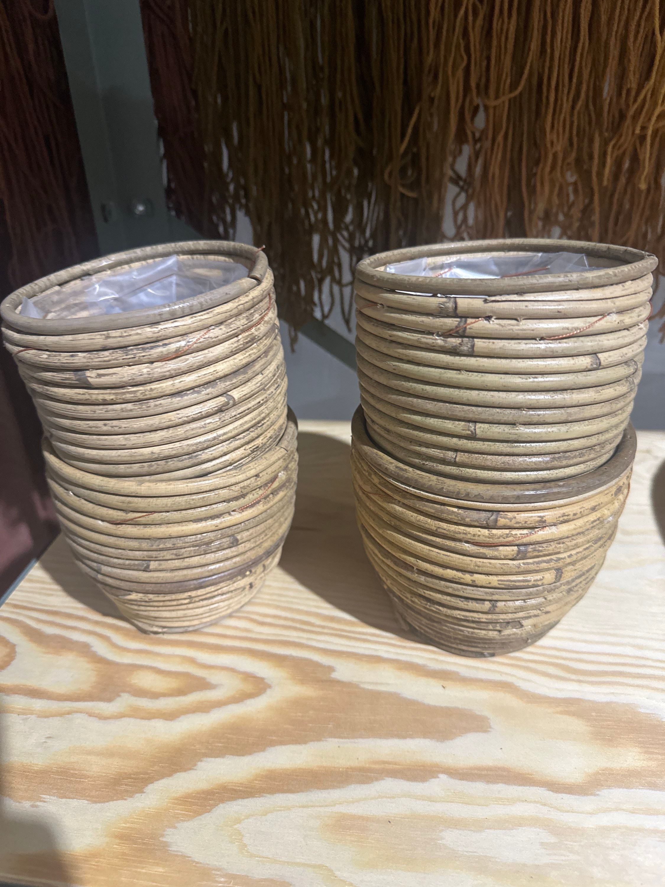 Small Wood planter 