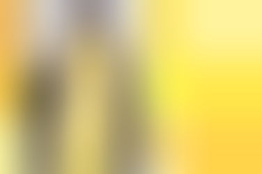 How to dress in yellow without looking like Laa-Laa from Teletubbies
