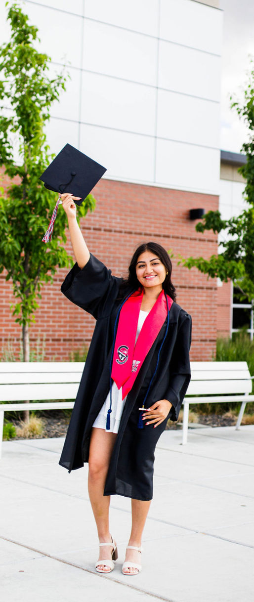 Fatama Tellez Receives Endowed Alumni Scholarship