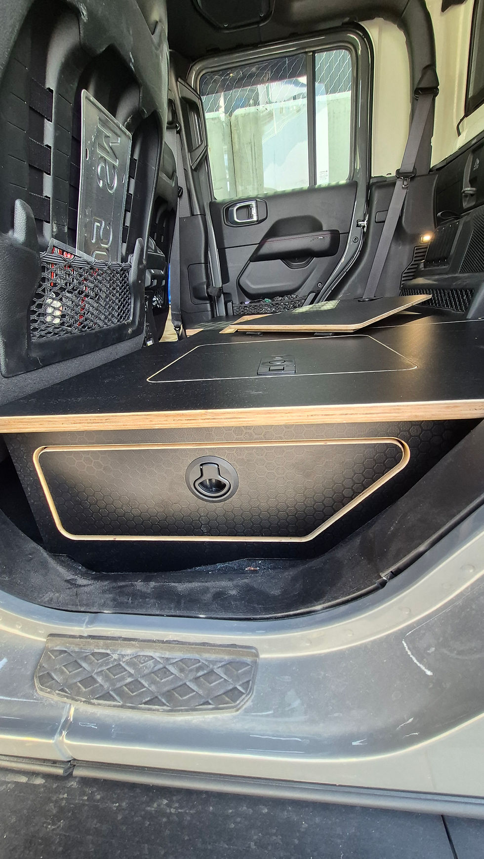 Thumbnail: Jeep Gladiator Seat Delete