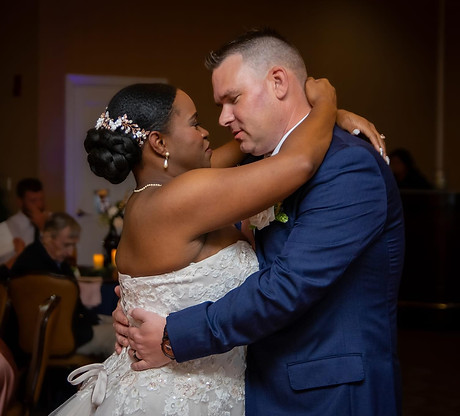 1st dance with bride and groom.jpeg