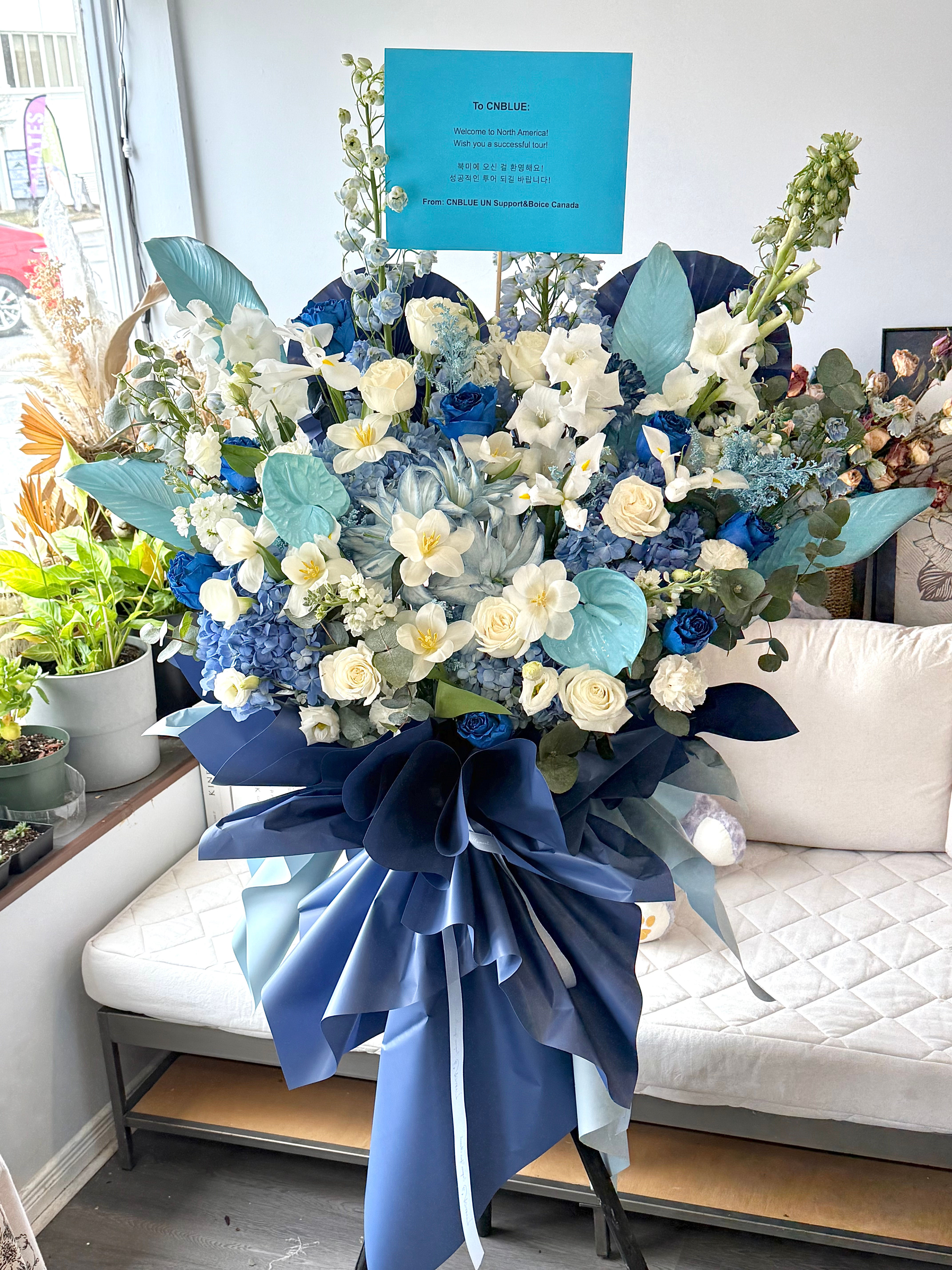 Elegant Blue Standing Bouquet