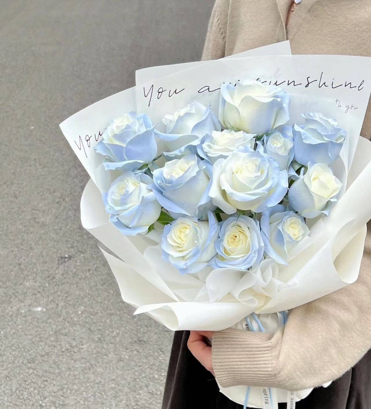Michigan Icy Blue Rose Bouquet