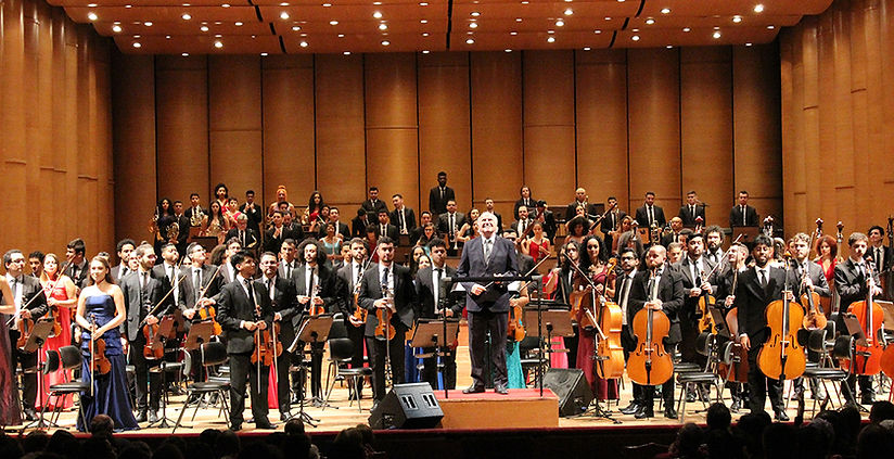 Orquestra Sinfônica Heliópolis e Isaac Karabtchevsky agradecem aplausos