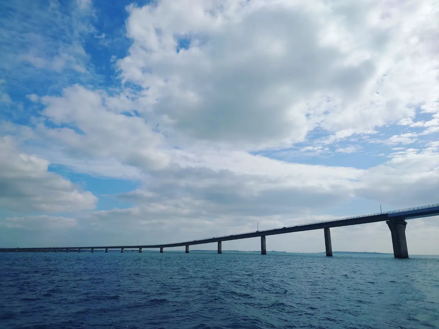 伊良部大橋 宮古島 地形派ダイビング