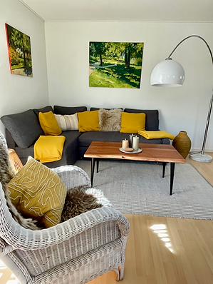 Gemütliche Sitzecke mit ausziehbarem Sofa