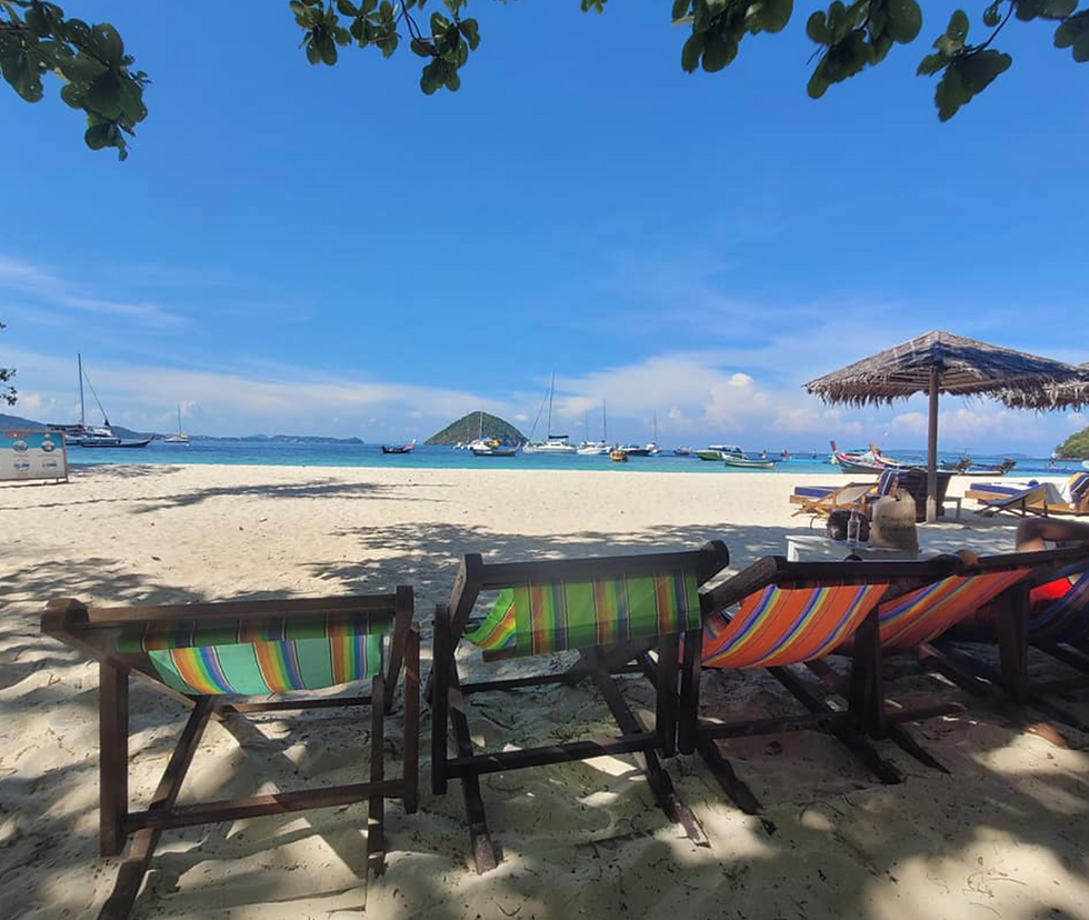 Thumbnail: Banana Beach Snorkeling ( Coral Island)