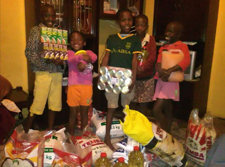 Food parcels.jpg