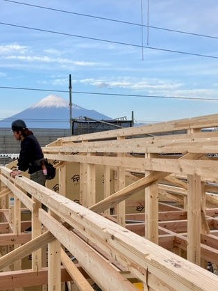 この景色とともに。Y様邸、上棟を迎えました