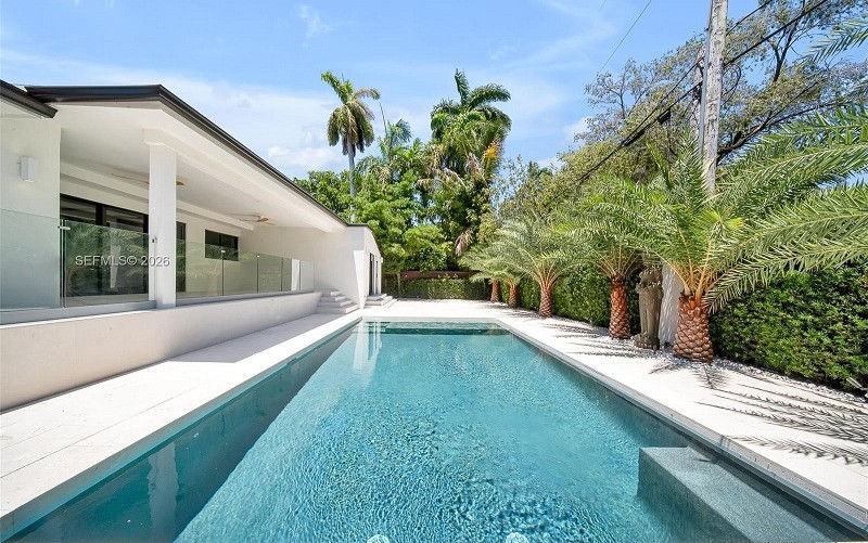 Casa moderna de lujo con piscina en Bayside Historic District, Miami