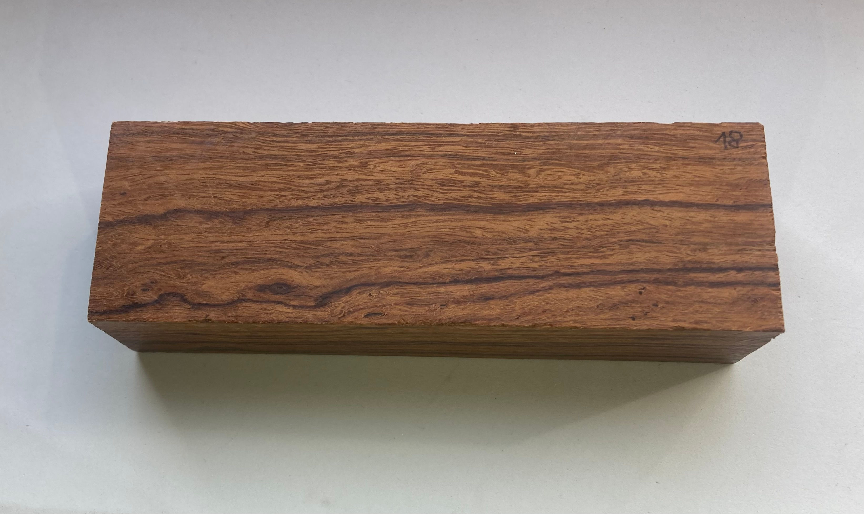 Wüsteneisenholz-Block18