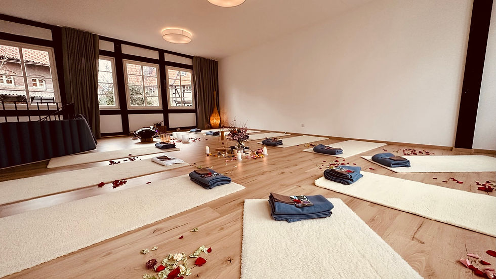 Studio Bild Sound Bath Jennifer Conzendorf