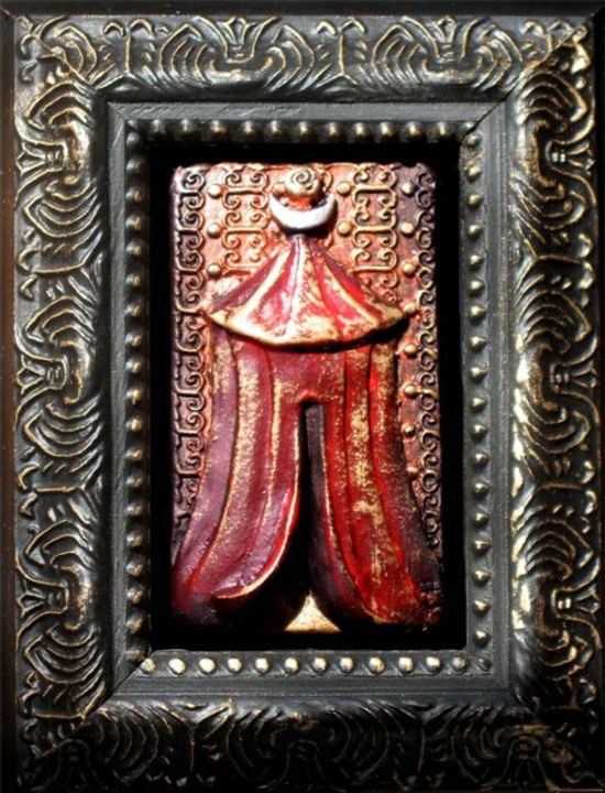 Red Tent sculpture (small)