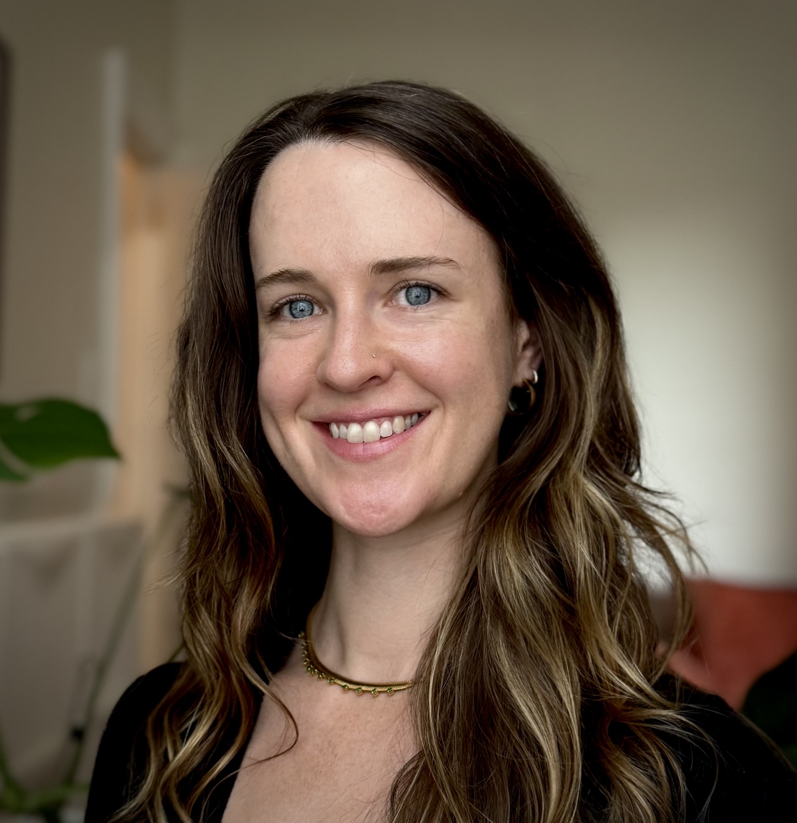 Writer: Sarah Loret