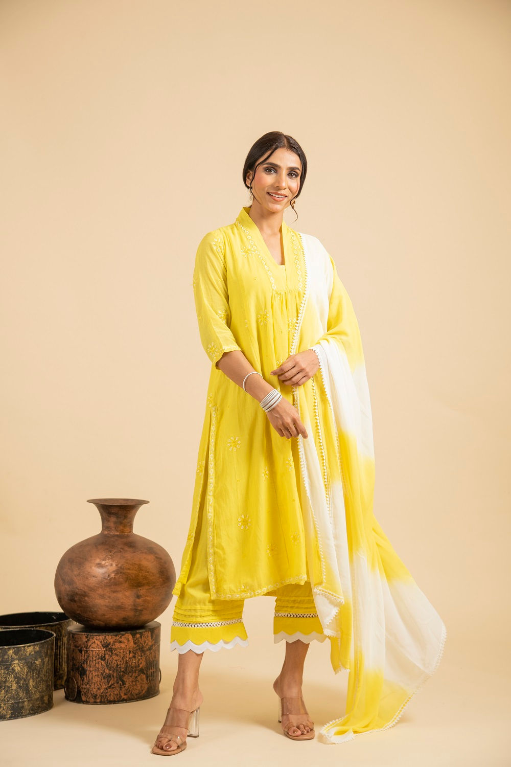Yellow and White leheriya dupatta