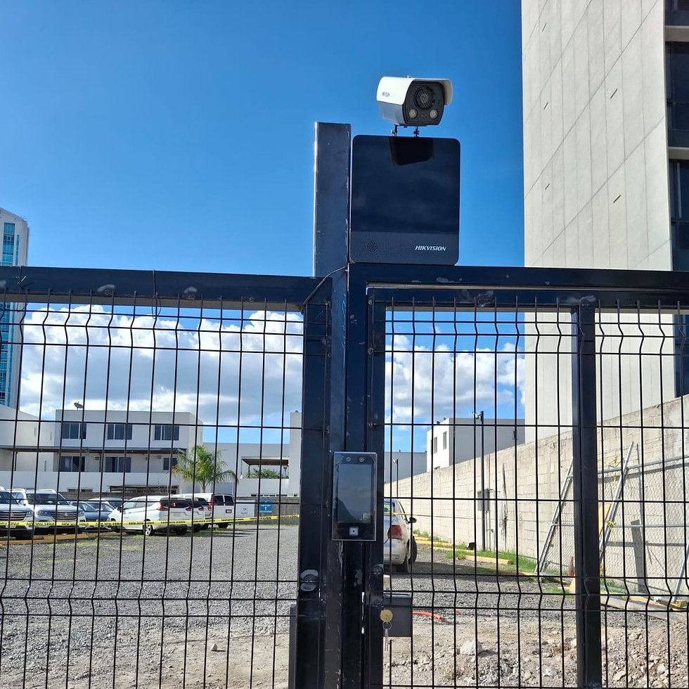 Lector de placas para control de acceso vehicular en Querétaro