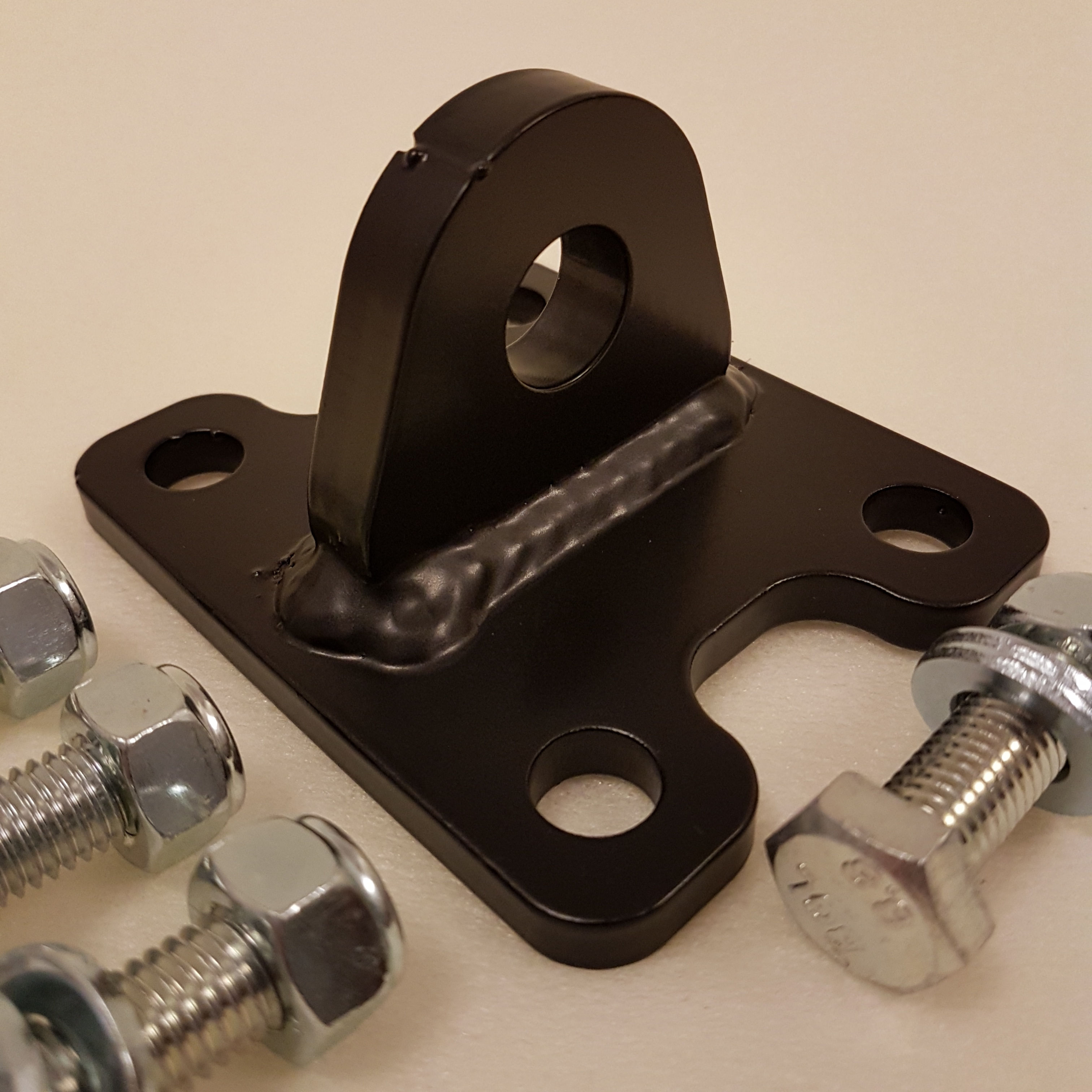 Universal 80x60 Standard Duty Shackle Bracket - Single