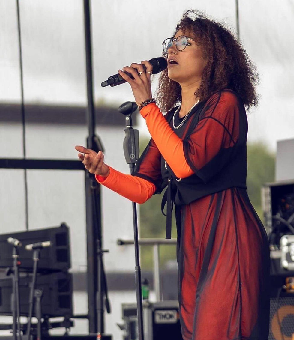 Sunday Bank Holiday Special Live With Roukaya + 241 Cocktails