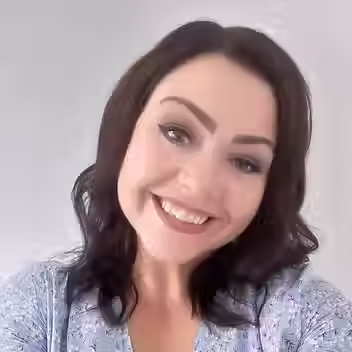 Lindsey.avif