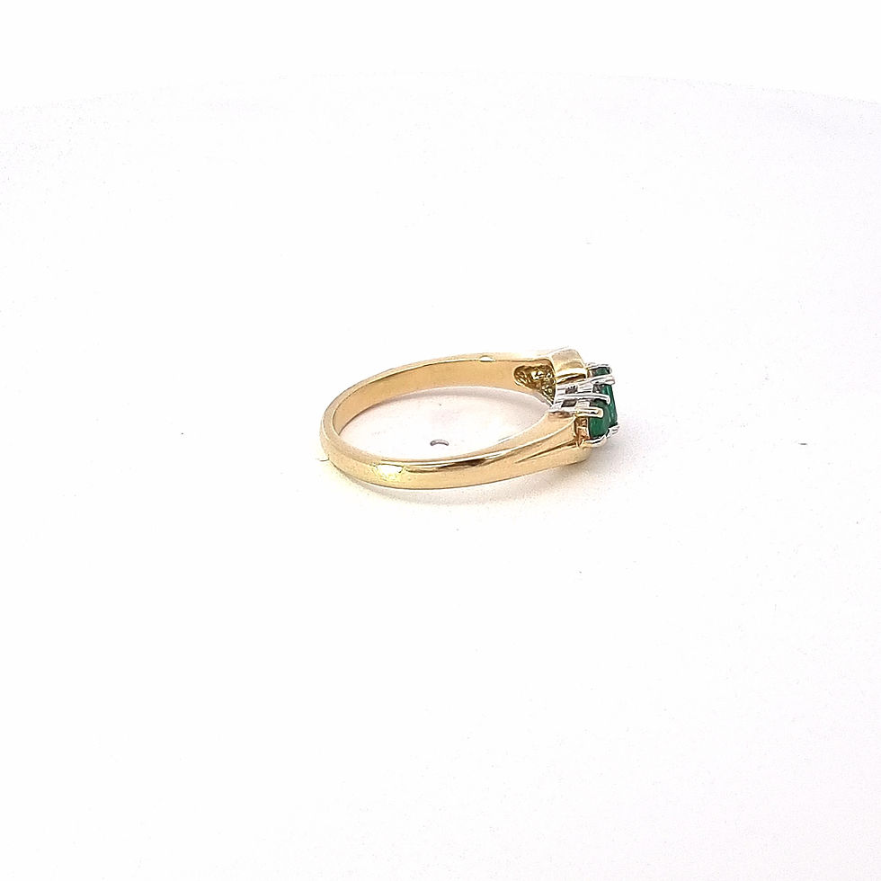 Thumbnail: 18ct Yellow Gold Ring With Emerald and Diamond