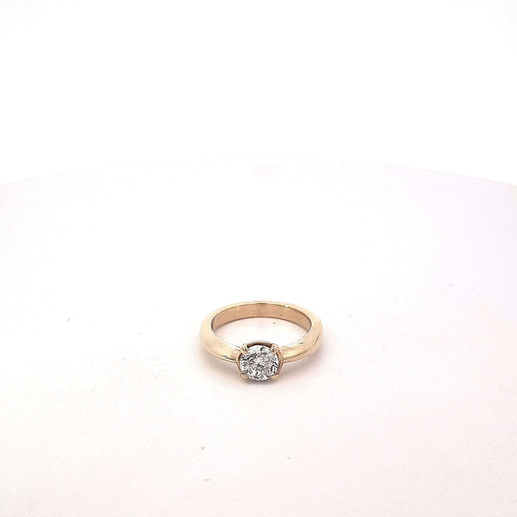 9ct Yellow Gold Deep-set Diamond Ring (Certified)