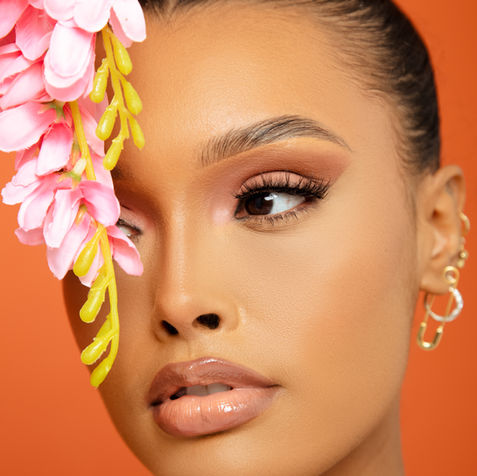 Sincerely sylvia is a rhode island makeup artist who specializes in bridal, special ocasion, and editorial makeup. Looking for a makeup artist in rhode island or a traveling makeup artist? Book Sincerely Sylvia