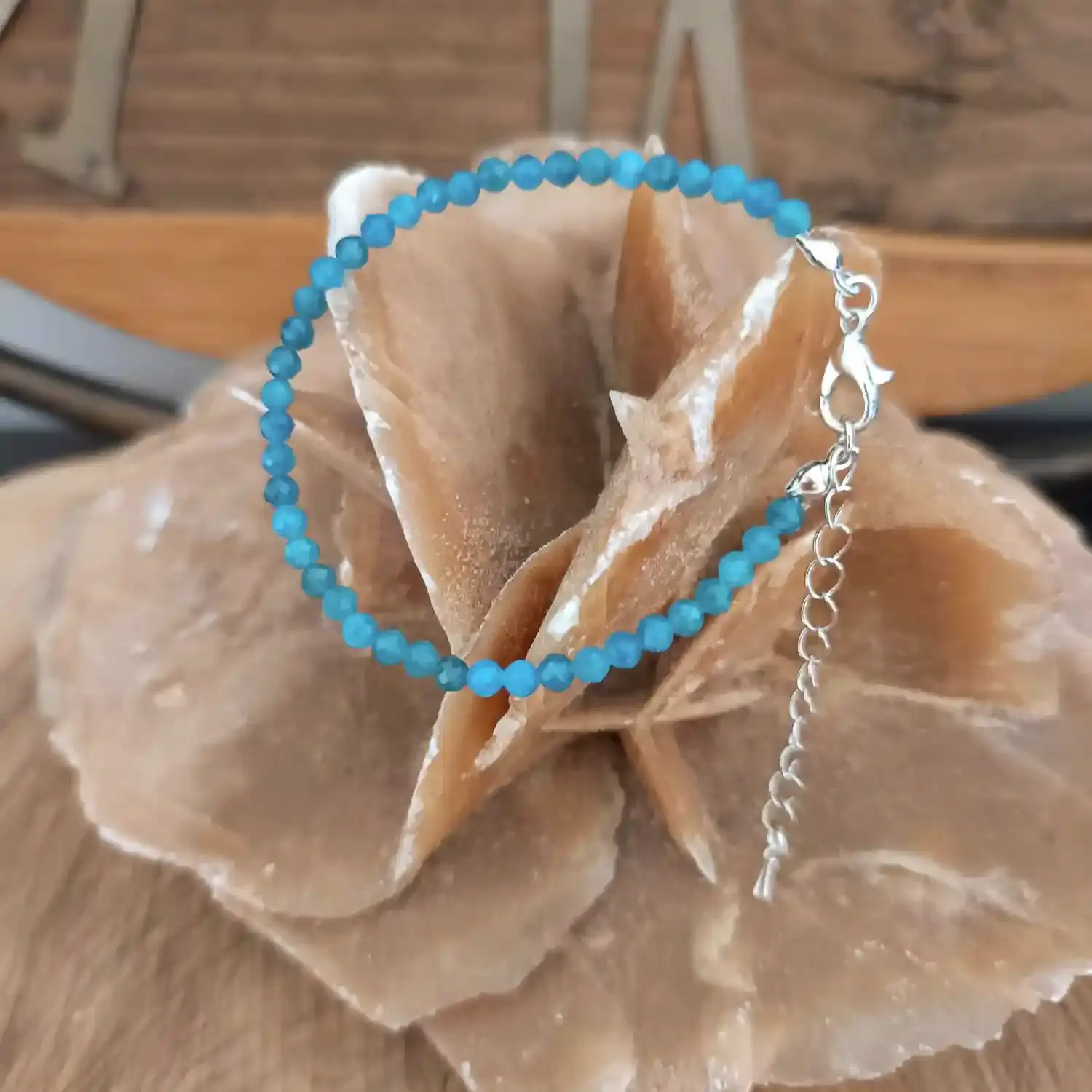Bracelet argenté Amara Apatite 3mm – Intuition et Vision intérieure