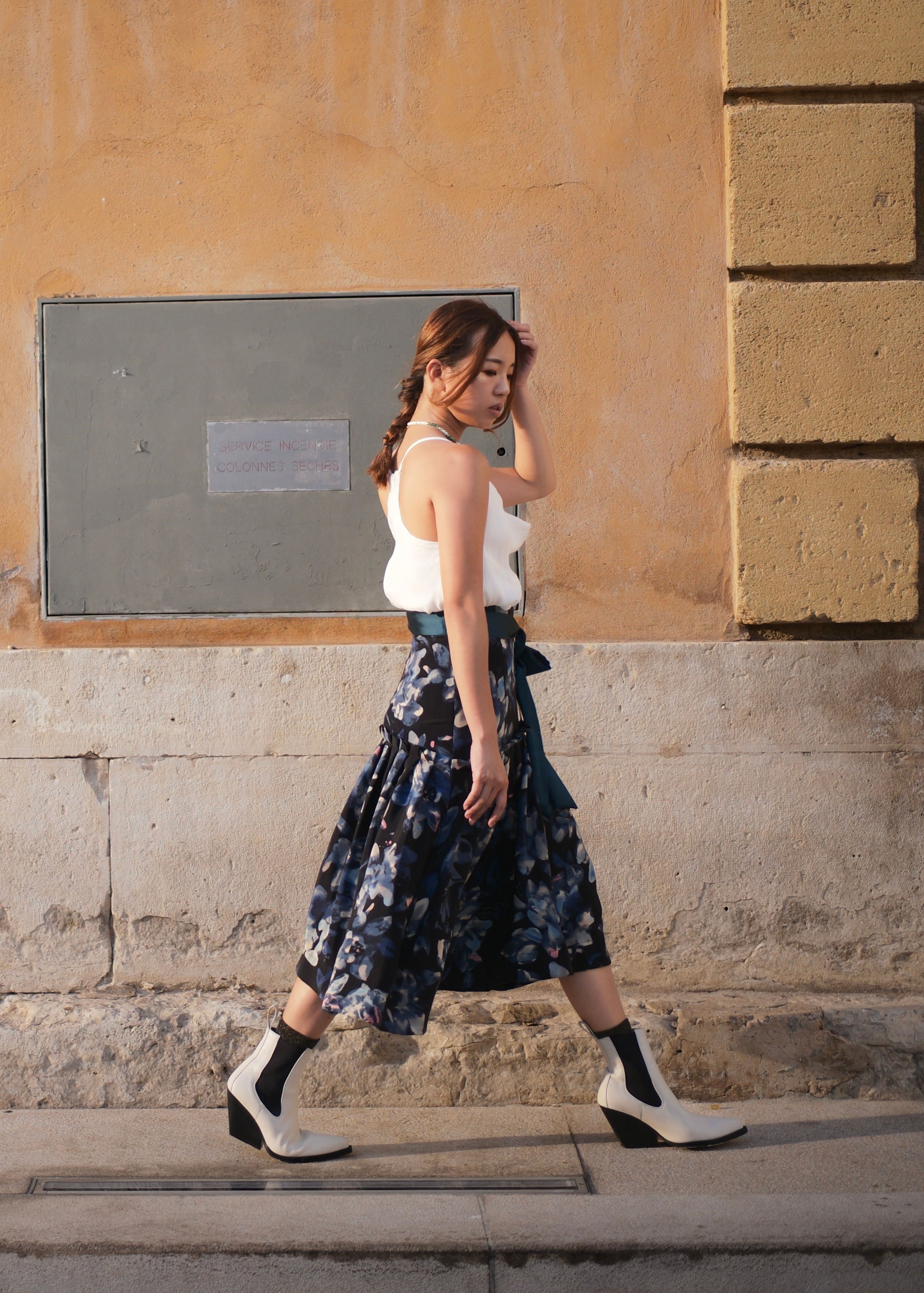 [ Shita-kiri ] : Littlefeather Ivory & Navy Floarl Full Set