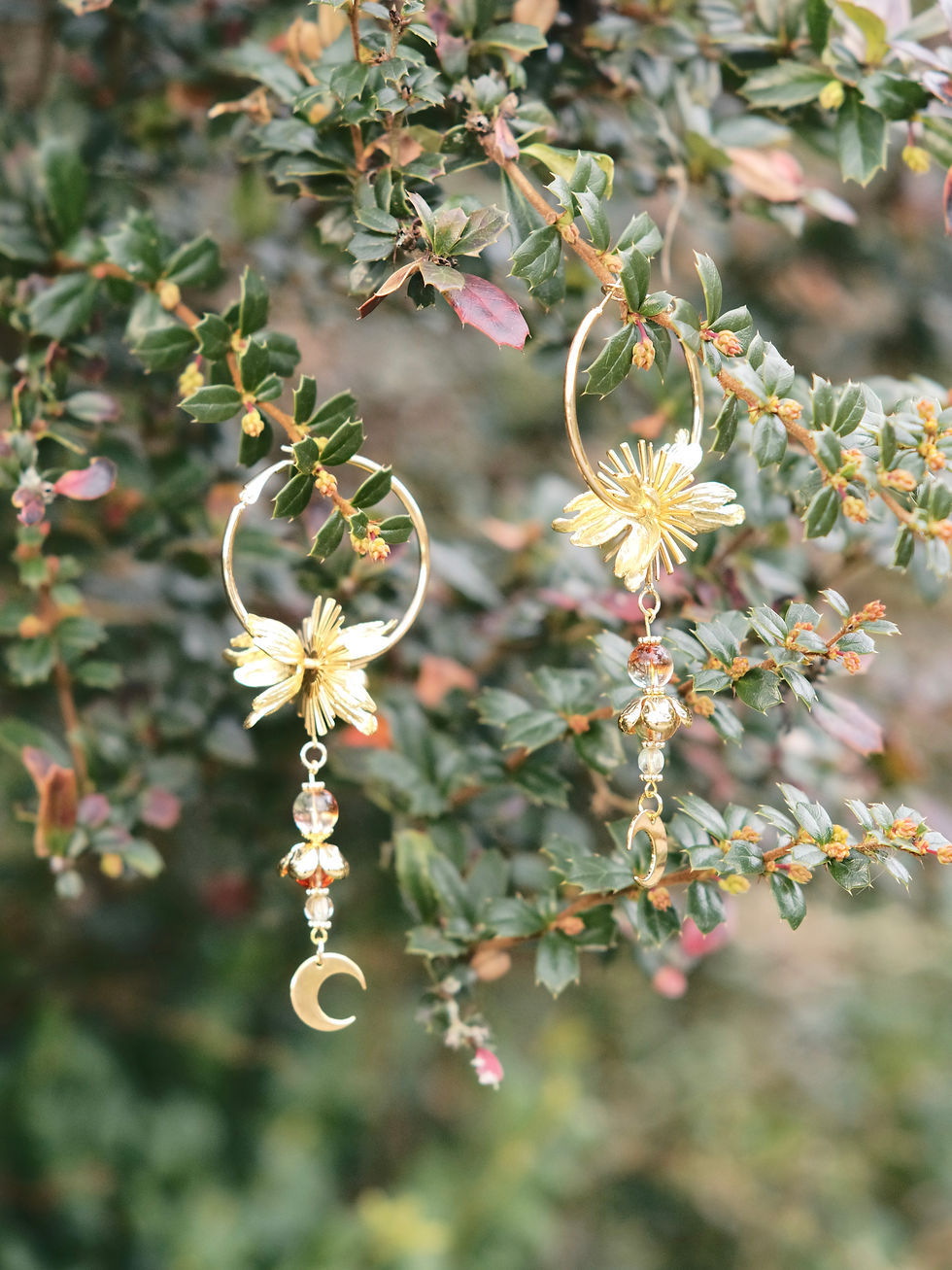 Thumbnail: [s.siren] Moon Hoop Earrings