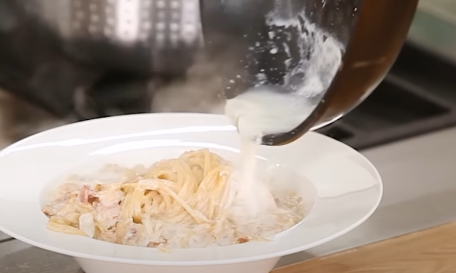 맛있고 입맛 당기는 크림 파스타 만드는 방법 content media