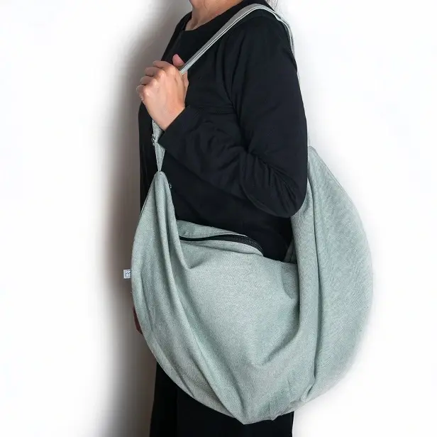Bolso bandolera grande en color verde agua
