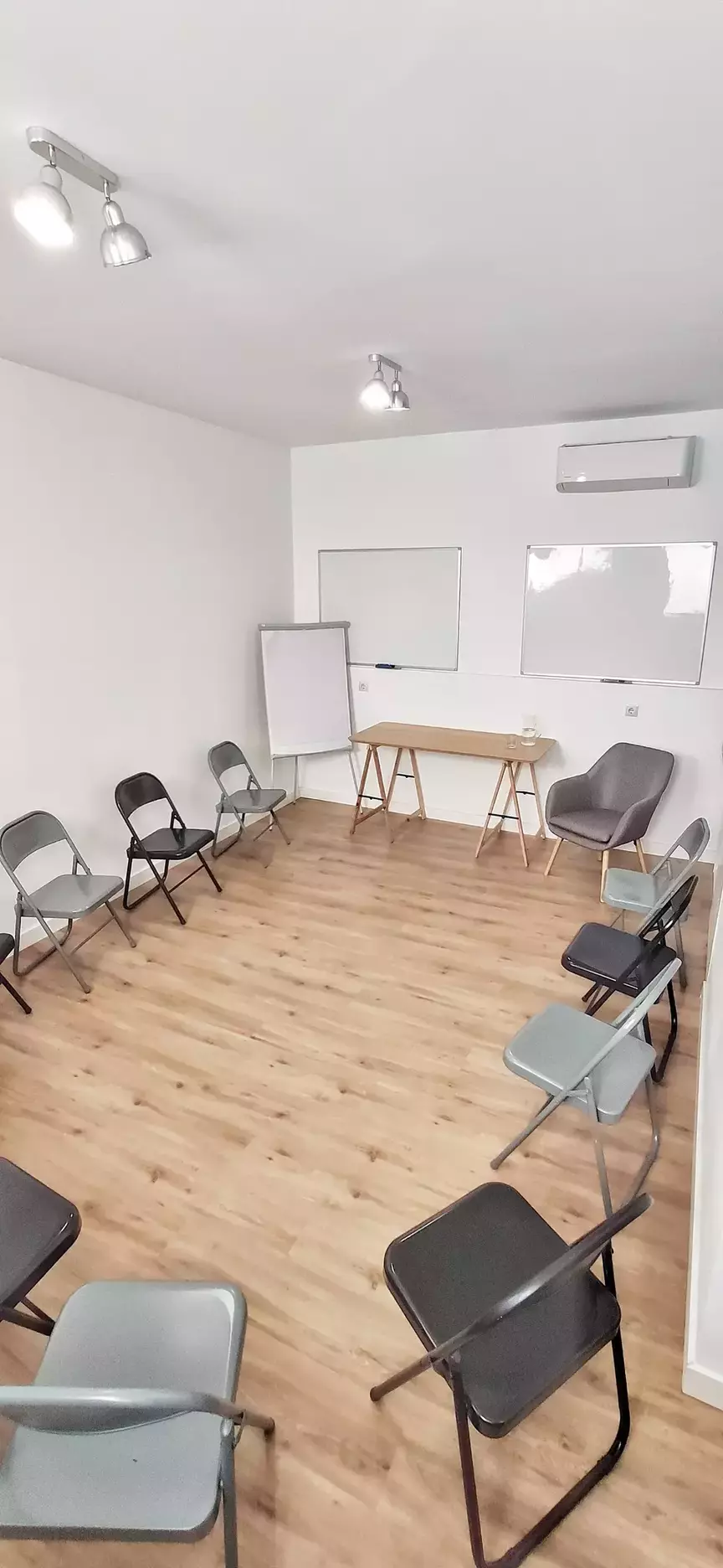 Sala pequeña La Periférica 2