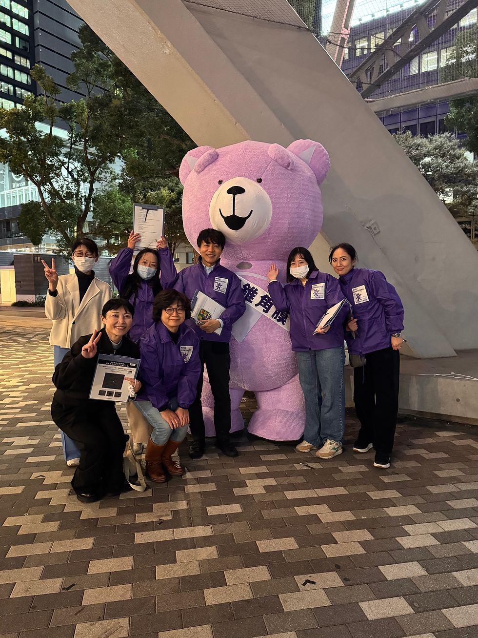 円錐角膜イメージキャラクターの「えんすいかくまくん」、スタッフの有志の方と共にアンケートを行いました。