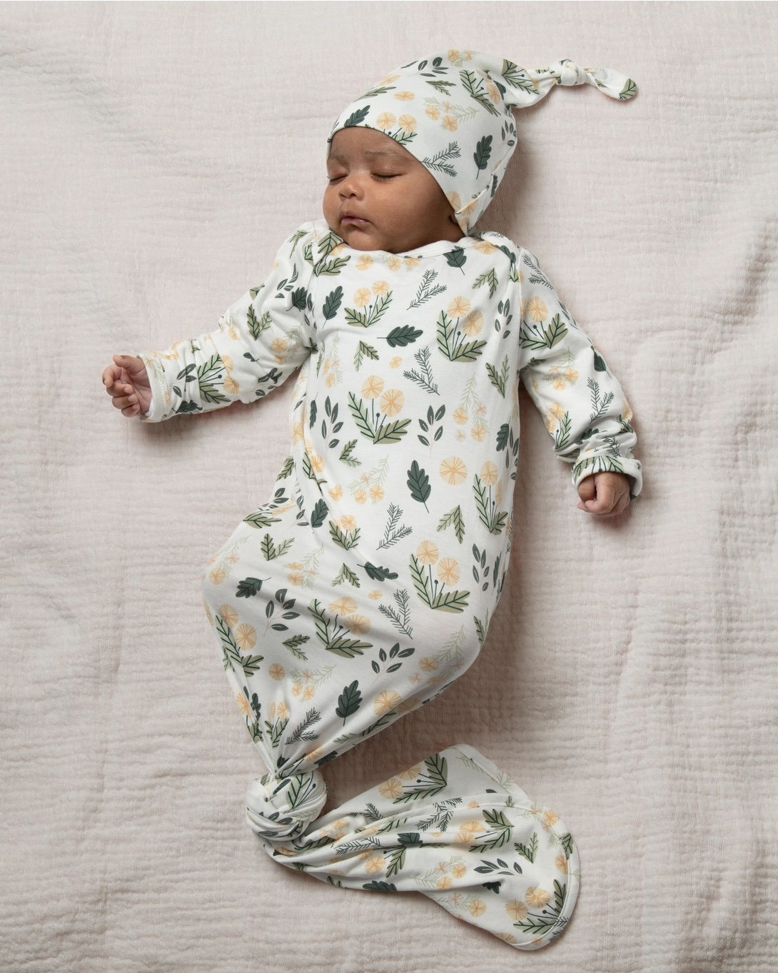 Bamboo Knotted Baby Gown 0-3M (Honey Dandelion)