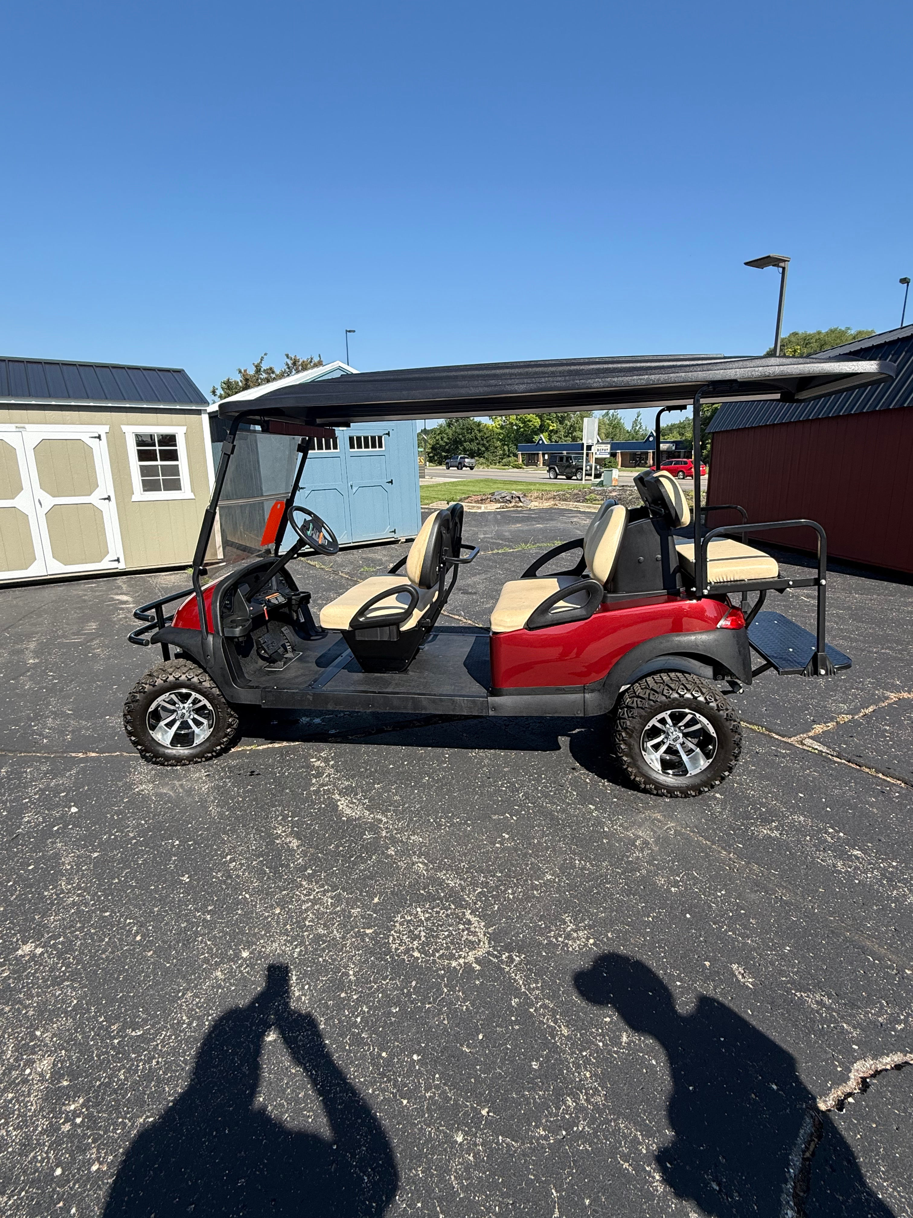 2011 Club Car Electric 6 passenger new batteries