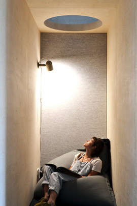 Quiet corner with hole in the sky