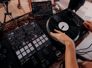 La app Djay plantea un nuevo estándar para el vinilo digital