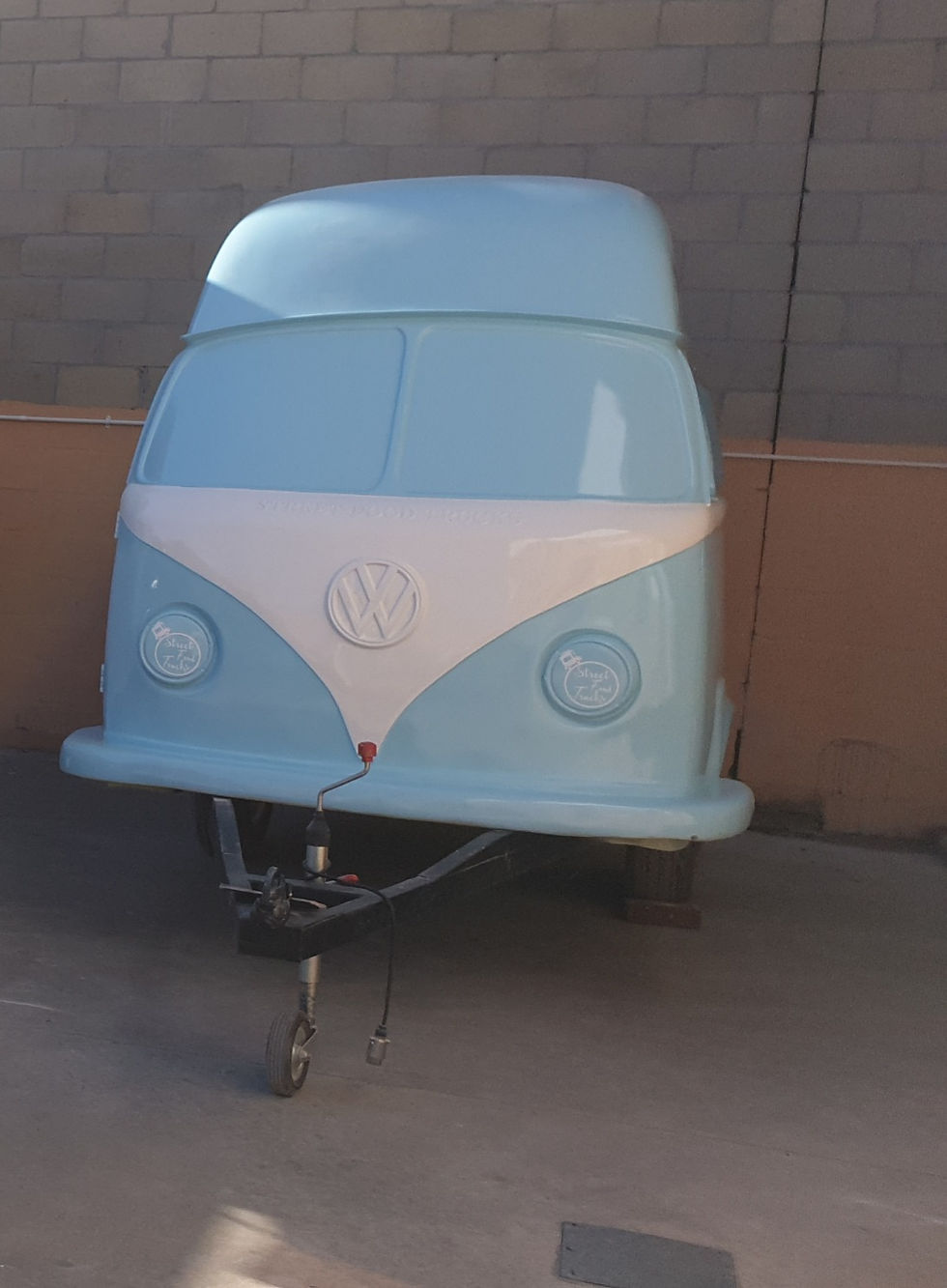 Lisbon vw kombi trailer
