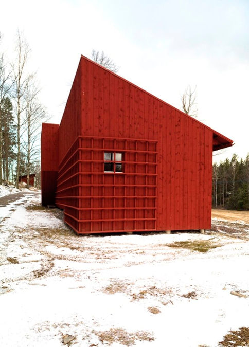 Fromms Lada-tiny-house-rouge-de-falun-cote.jpeg